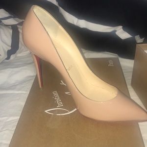Nude pigalle follies patent leather 100M
